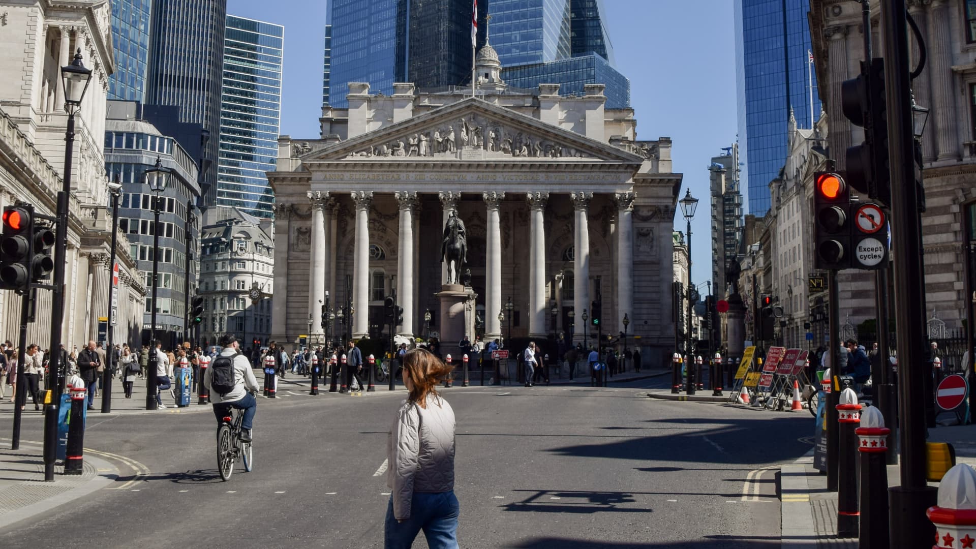 European Bond yields whipsaw amid interest rate uncertainty