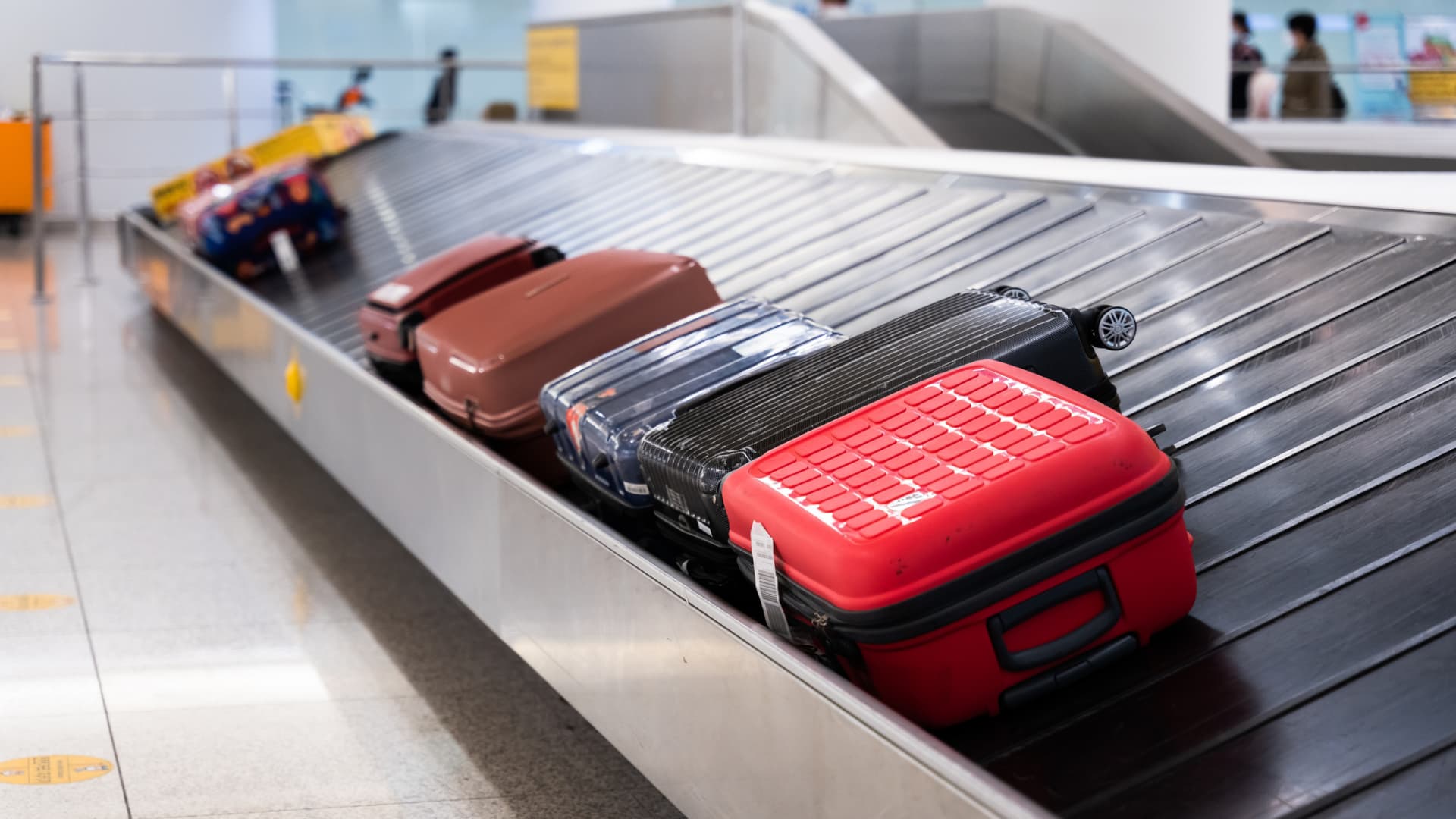Airlines Raise Checked Bag Fees. How To Avoid Paying With Credit Cards