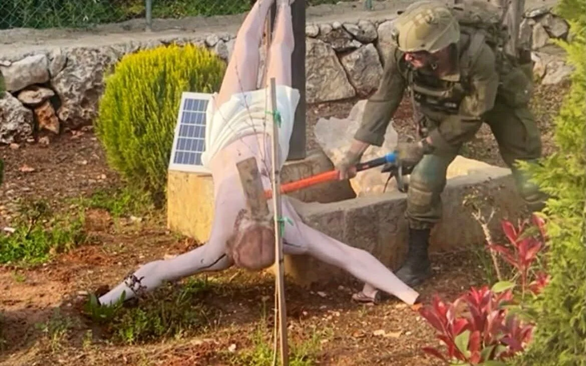 2 troops dismissed, jailed for smashing statue of Jesus in southern Lebanon