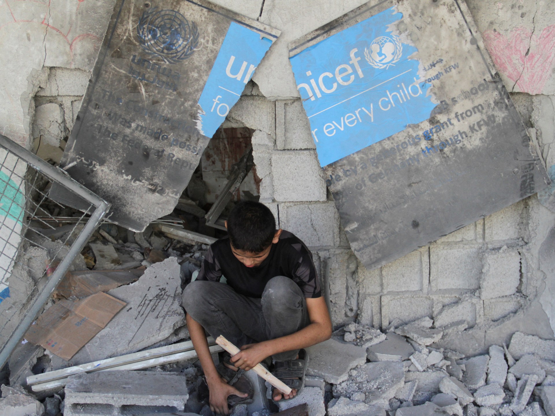 UNICEF ‘outraged’ after Israeli forces kill water truck drivers in Gaza | Gaza News