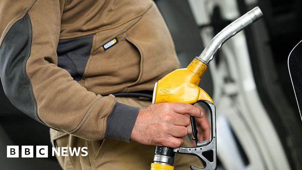 Oil prices fluctuate as status of US-Iran peace talks remains unclear – BBC