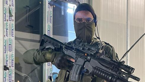 He left a newborn son to fight in Gaza — now a lone IDF soldier faces recovery and PT