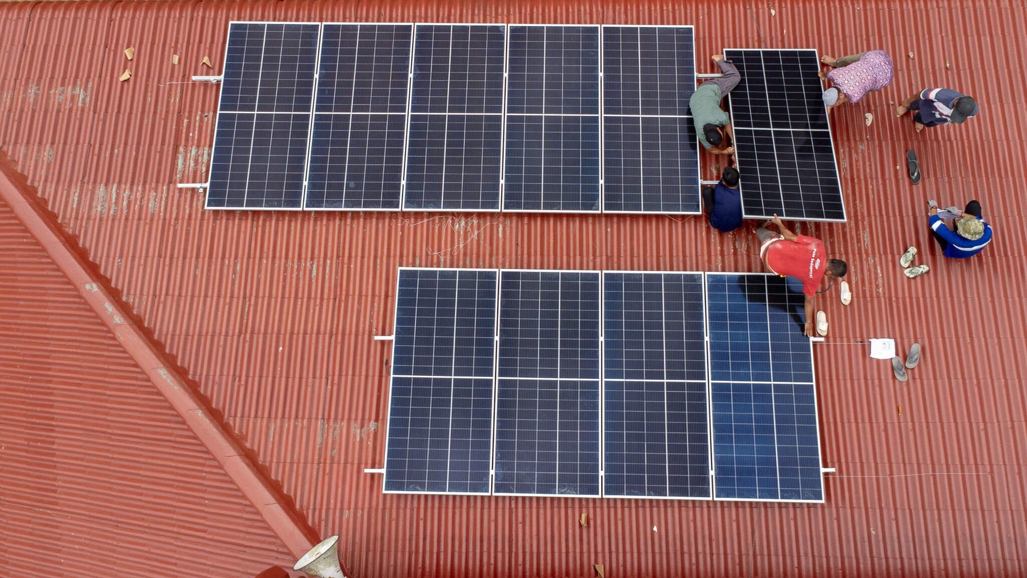 Fossil fuel subsidies and high costs stall energy transition across rural Indonesia