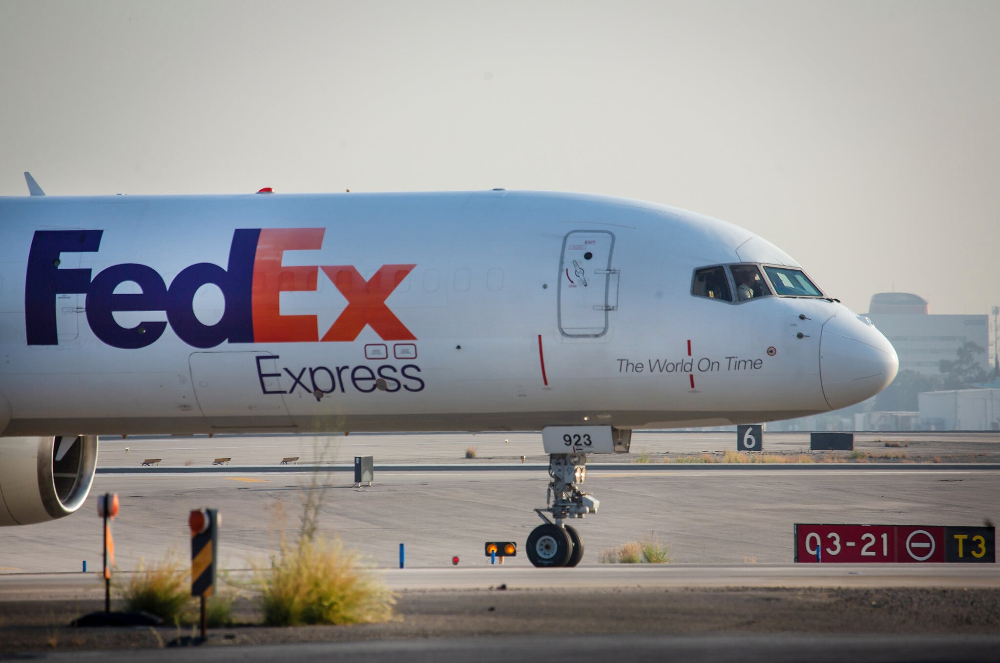Jewish anti-Zionist group files ‘genocide’ claim against FedEx over Israel deliveries