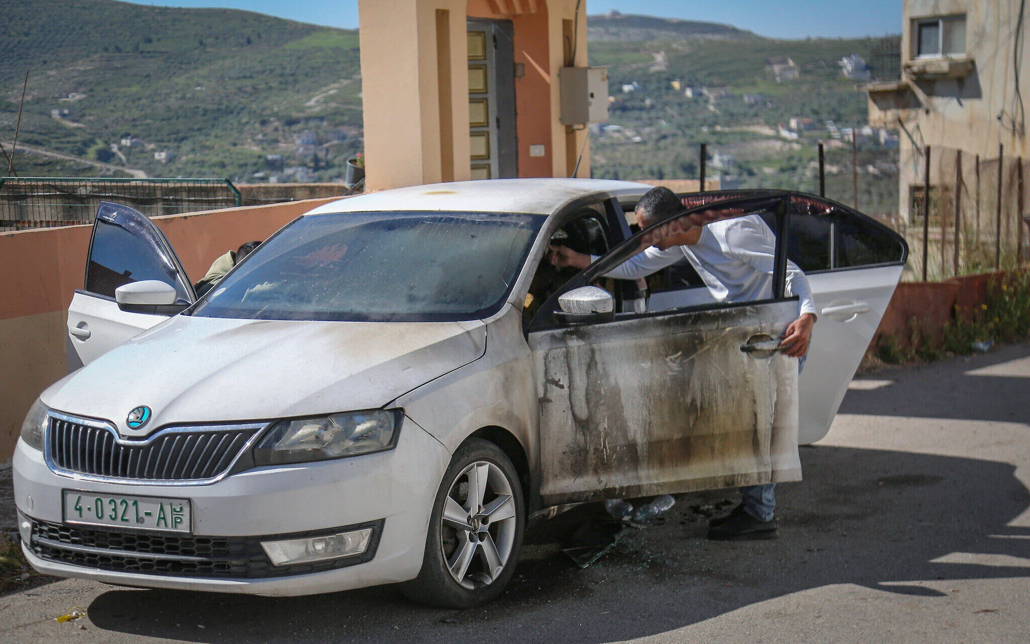Settler arson attack reportedly wounds 8 Palestinians, including baby; police launch probe