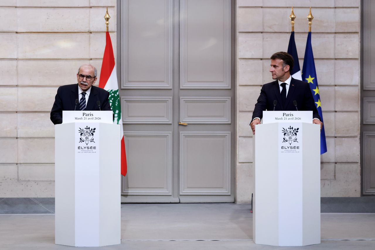 Macron urges Israel to ‘renounce its territorial ambitions’ in Lebanon