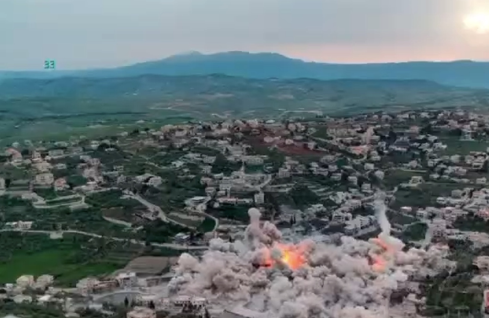 Israel bombs homes in southern Lebanon | Newsfeed