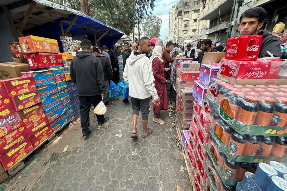 Gaza flooded with sweets as fuel and medicine withheld
