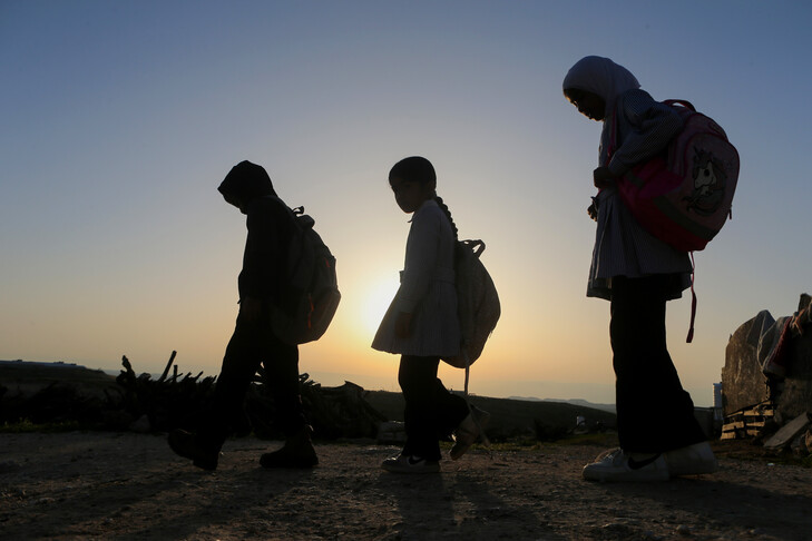 Israeli occupiers’ fire turns morning at Palestinian school into panic and bloodshed