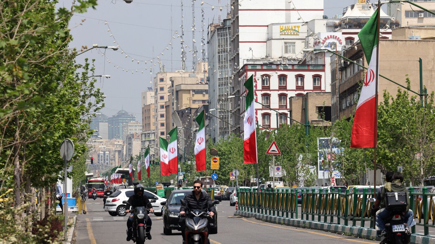 US-Iran ceasefire; Lori Chavez-DeRemer; Kevin Warsh : NPR