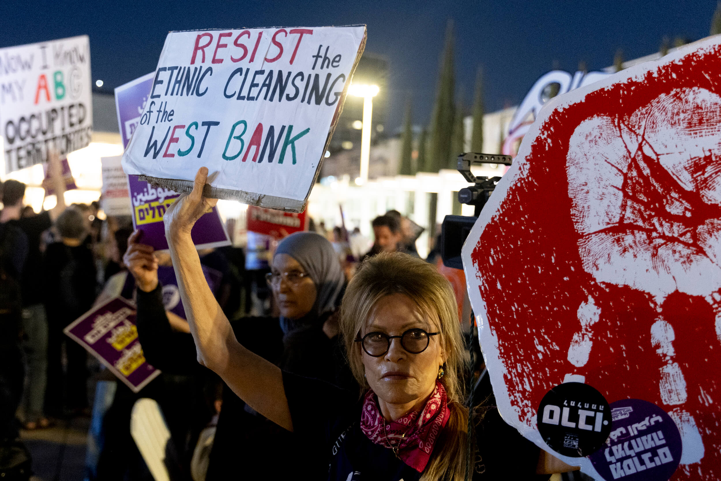 Israel’s de facto West Bank annexation opens path to disaster – The Forward